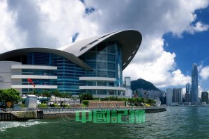 紫荆香港与信德入主凤凰卫视(02008.HK)的买卖协议敲定了
